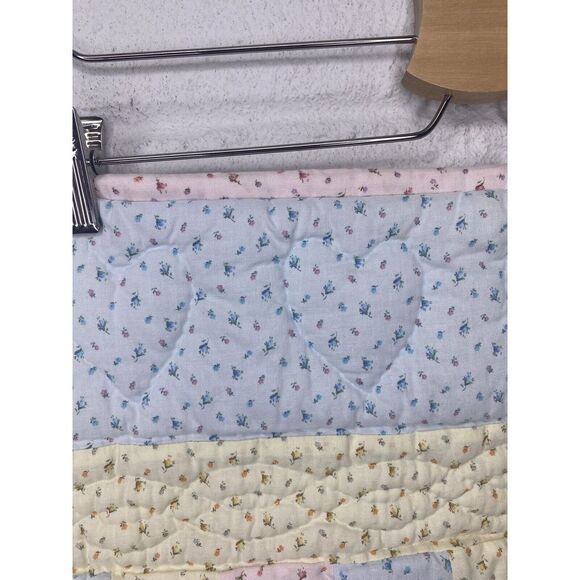 Vintage Baby Bed Patchwork Quilt Hearts Hand Made Ditzy Floral Eyelet Blue Pink‎